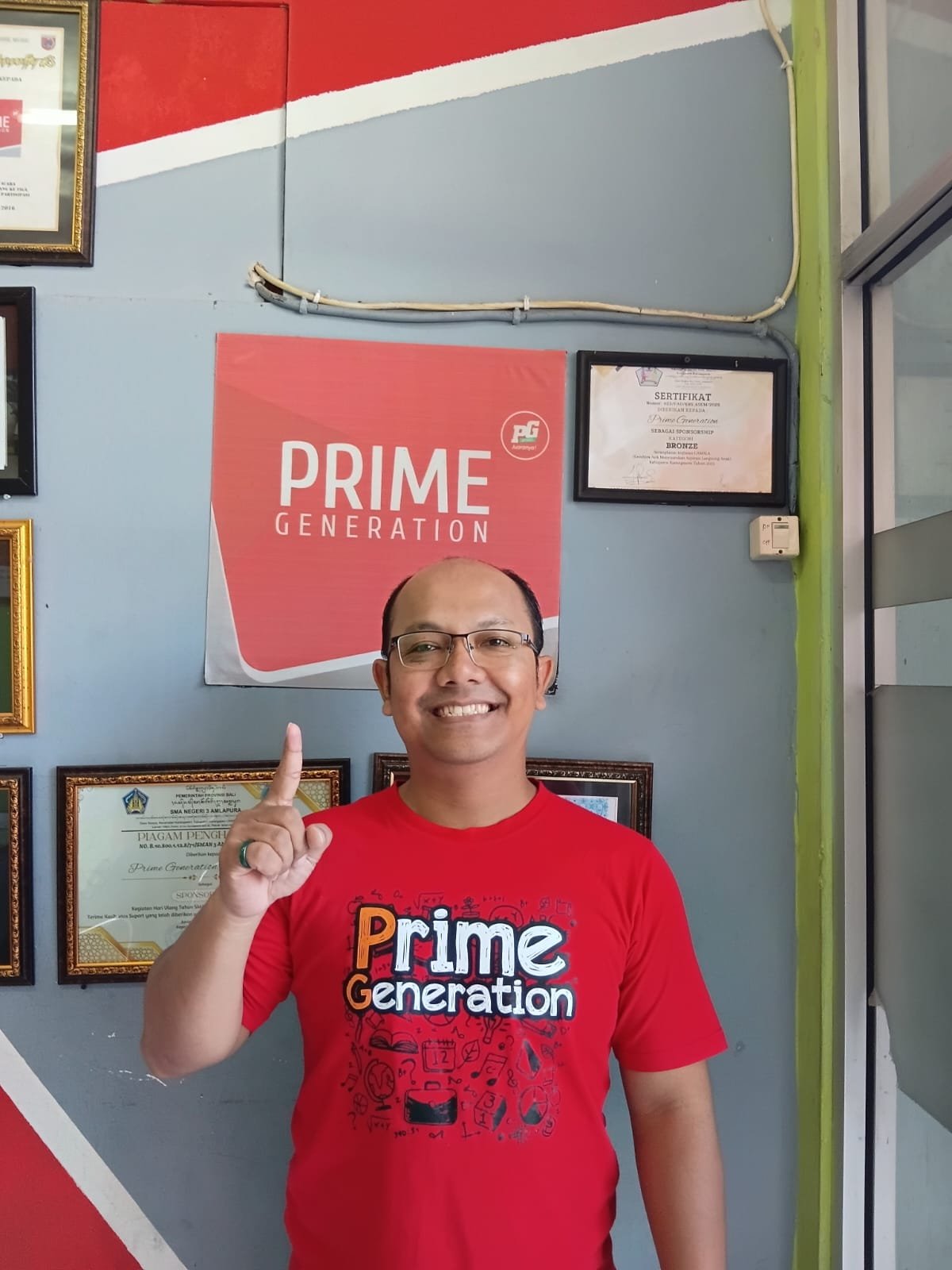 ROBERT ANTON AKTAFIANTO, S.Pd, Gr,M.Pd